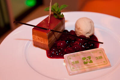 rectangular tokens in the dessert as exchange entitlement at the Brands4Friends casino event.