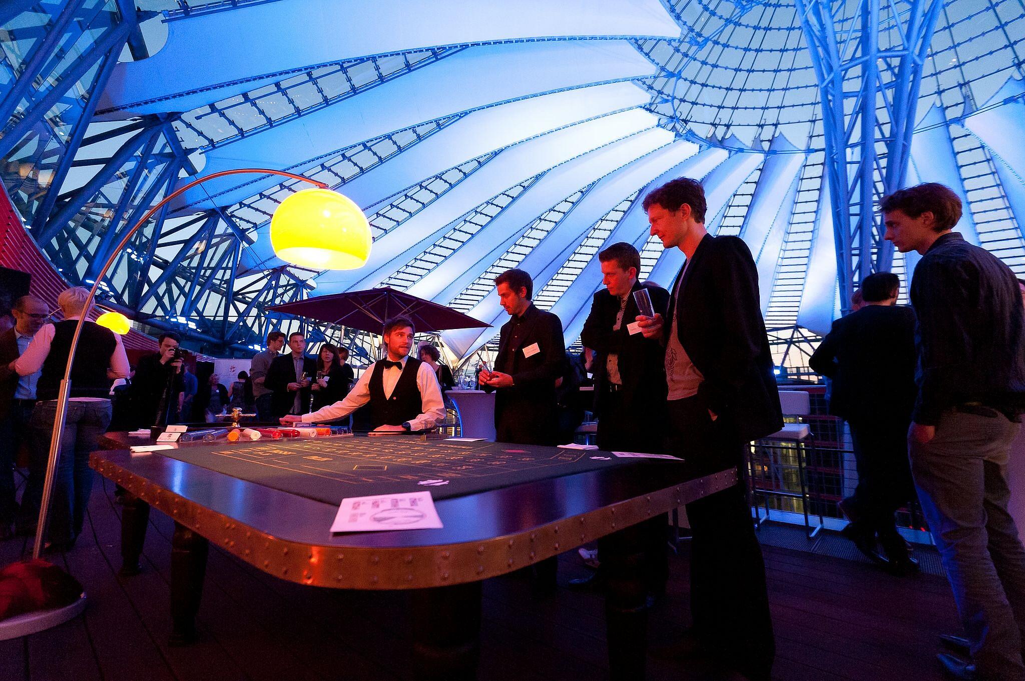 Roulette table rental with croupiers RoyalEvents